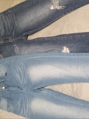 VIP Women's Skinny Jeans in Light Blue and Dark Blue. Size 11